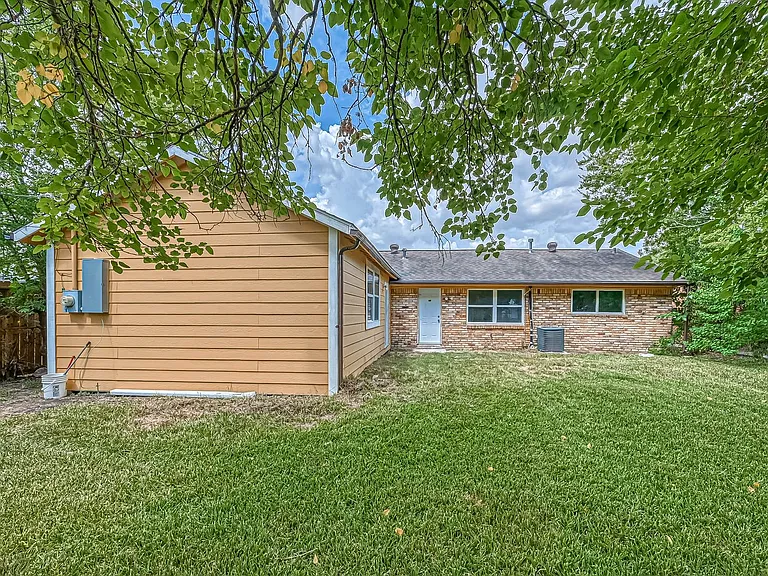 5606 Elm Springs Dr — Photo 21