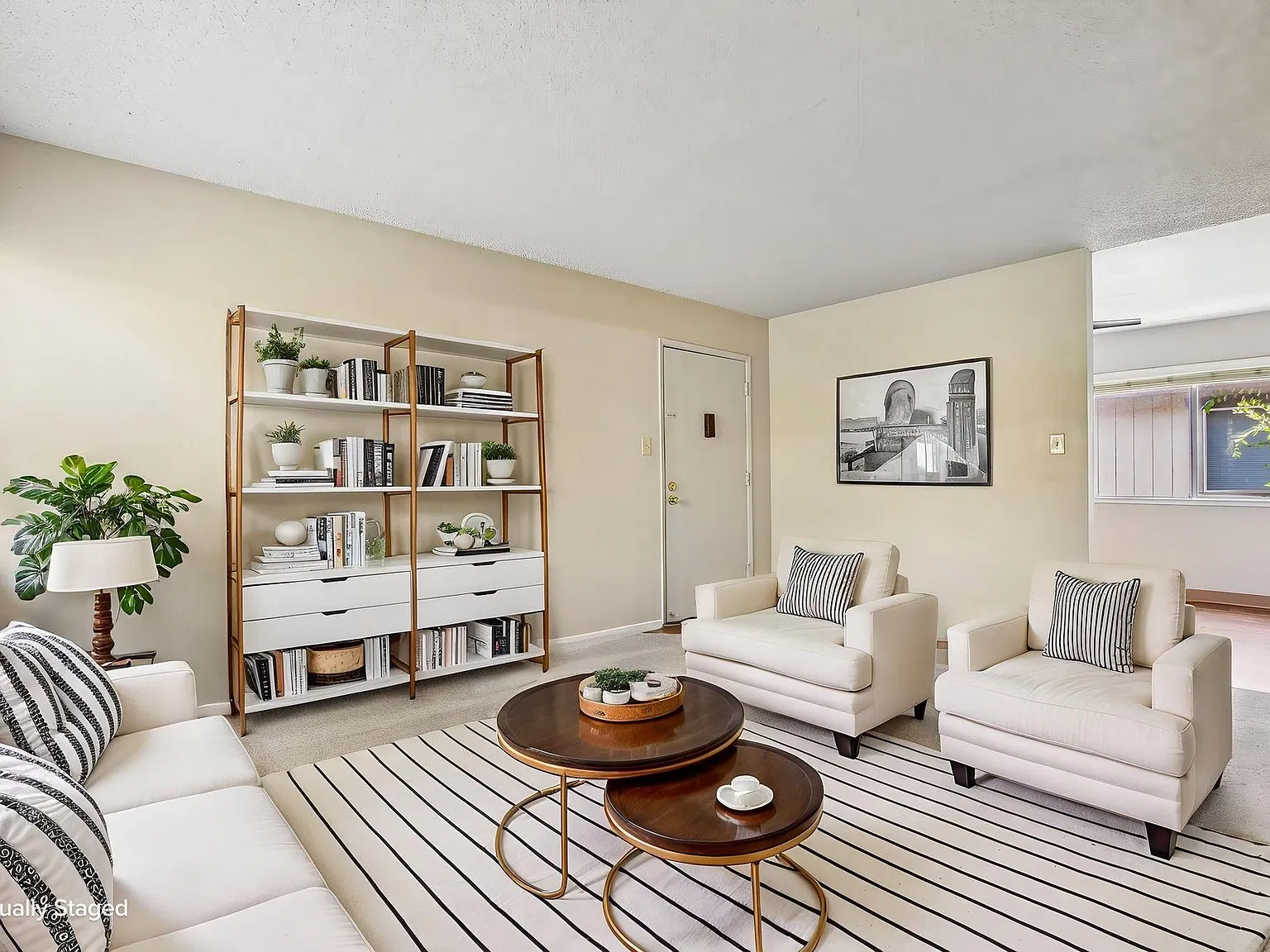 Camellia Manor Apartments — Photo 1