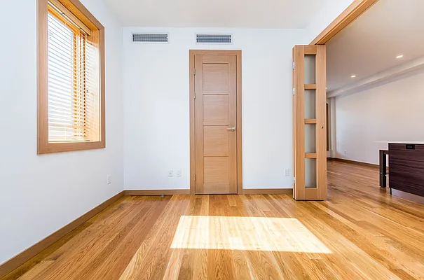 Rented by Nooklyn NYC LLC | media 47