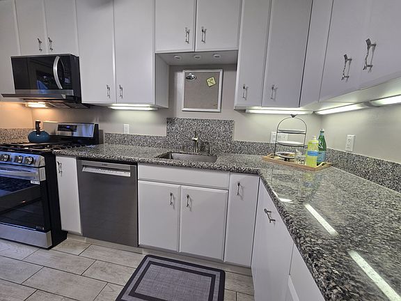 5th image of 4325 Dawes St