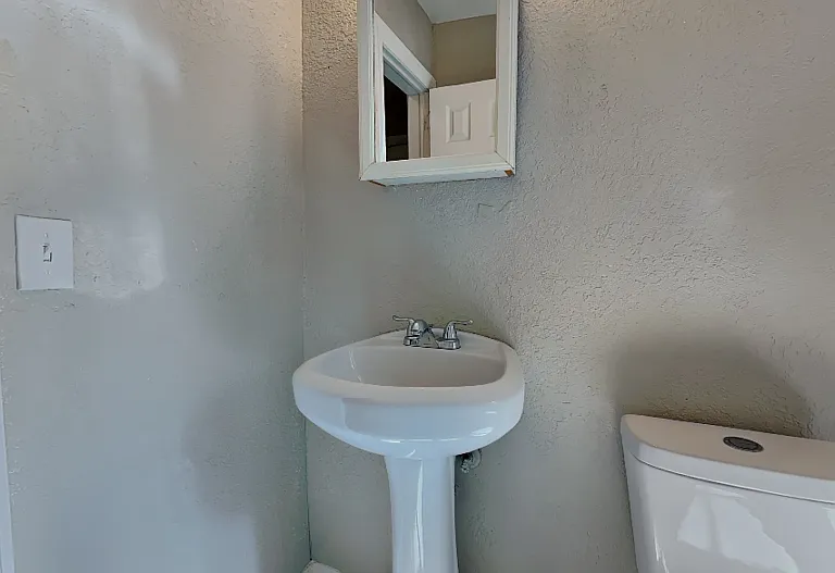5306 Paris Ave — Photo 10