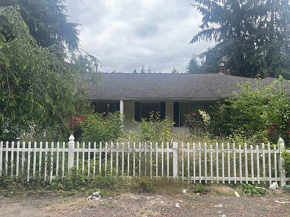 3rd image of 125 Pioneer Rd