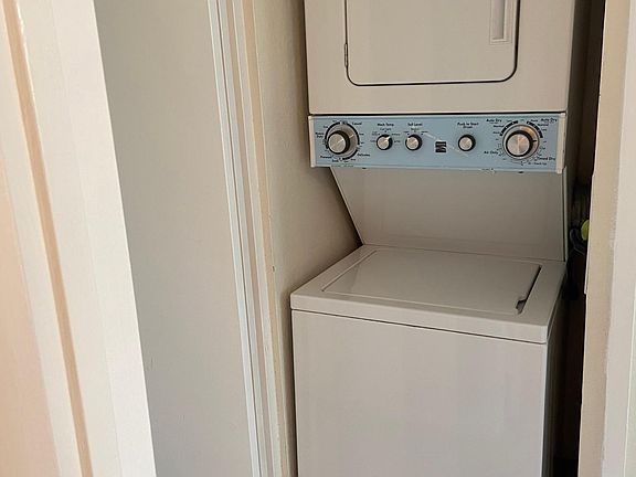 5th image of 609 Via Casitas