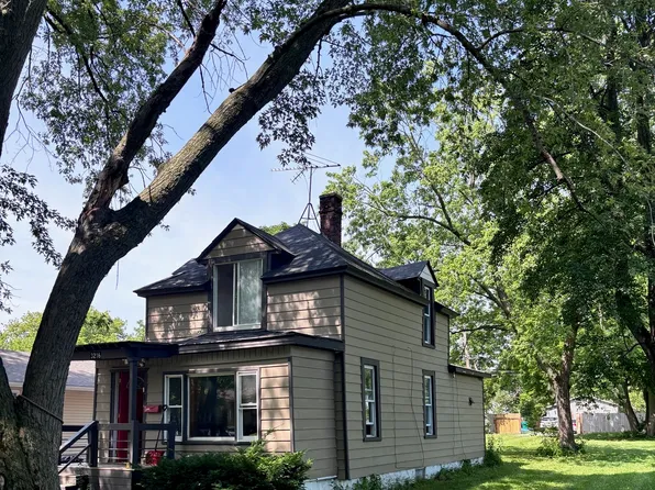 3216 Ezra Ave, Zion, IL 60099