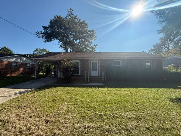 803 Rock Spring Rd, Fayetteville, NC 28314