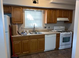 423 3rd Ave W #1, Newark, NJ 07107