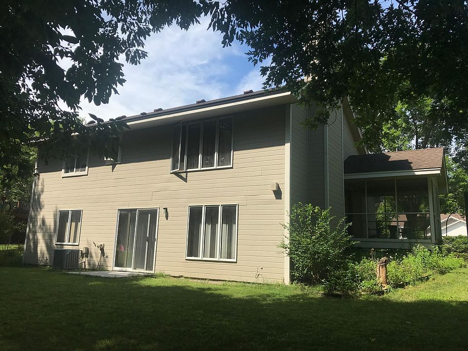 2nd image of 14864 Crestview Ave