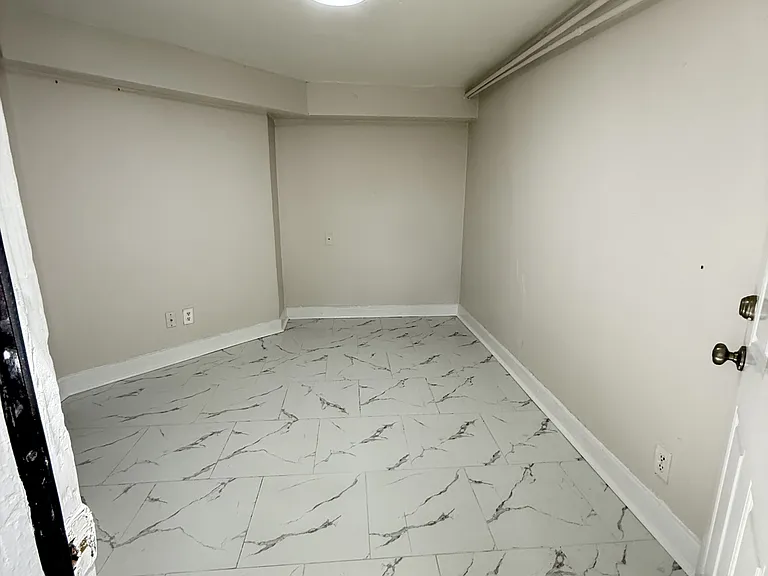 7904 Saint Charles Ave — Photo 10