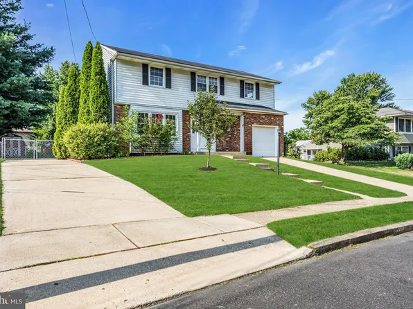 124 Linden Ave, Woodbury Heights, NJ 08097
