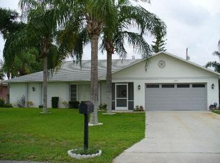 1502 SE 27th Ter, Cape Coral, FL 33904