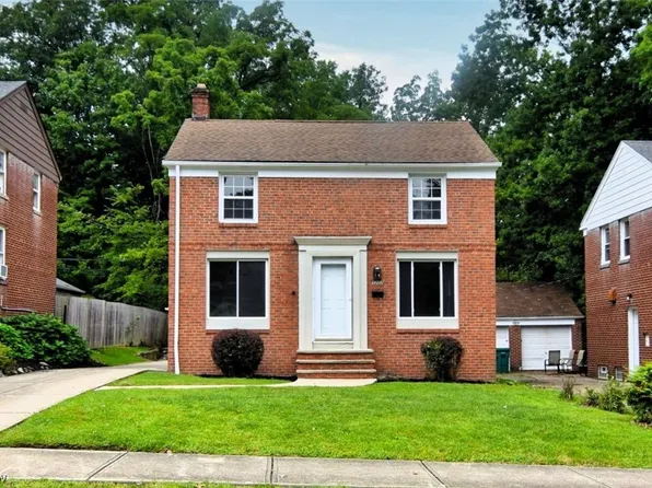 5202 Homewood Ave, Maple Heights, OH 44137