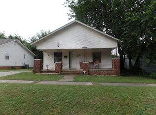 903 E Corona St, Ada, OK 74820