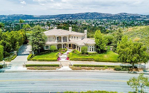 2nd image of 2209 Ladera Vista Dr
