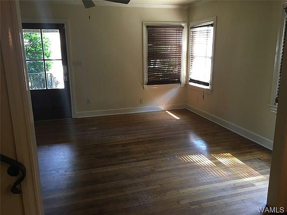 2nd image of 1419 6th St Unit A