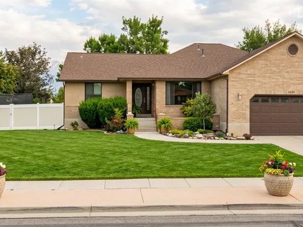 10071 S Bingham Miner Ct, South Jordan, UT 84095