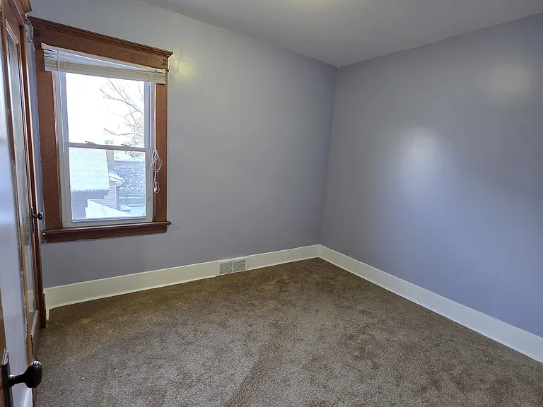 94 Parkwood Ave #2 — Photo 7