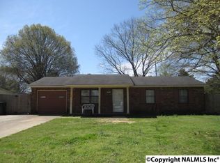 111 Hillside Rd SW, Decatur, AL 35601