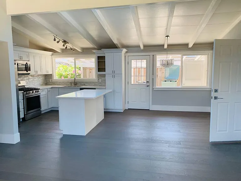 1238 Pecos Way — Photo 4