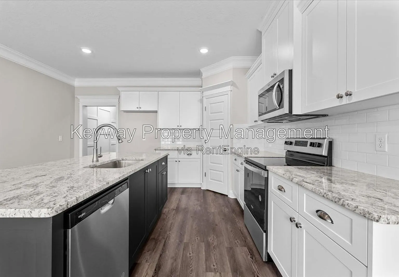 3 bed, 2.5 bath, 1540 sqft, $1,795 — Photo 2