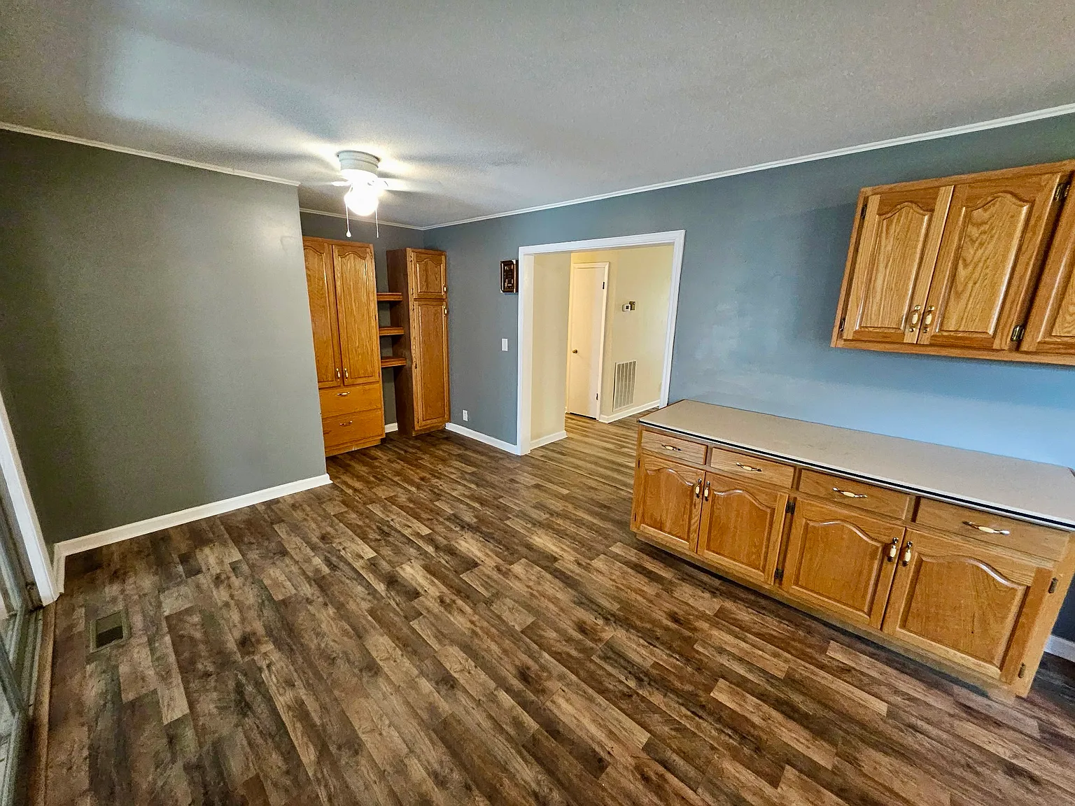3 bed, 1656 sqft, $1,700 — Photo 3