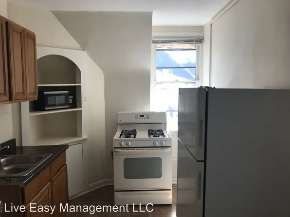 826 N 63rd St, Philadelphia, PA 19151