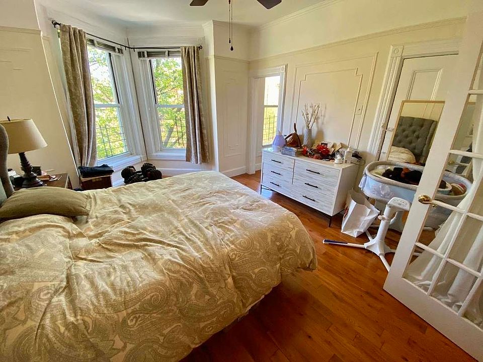 1st image of 304 6th St #3