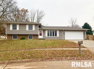 1804 85th Ave W, Rock Island, IL