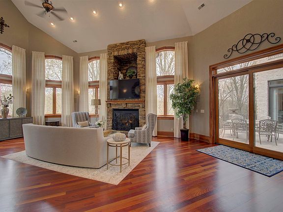 4th image of 2408 Royal Castle Way Union Ky