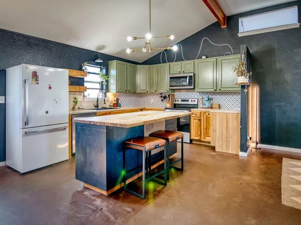 1209 Loving St, Mason, TX 76856