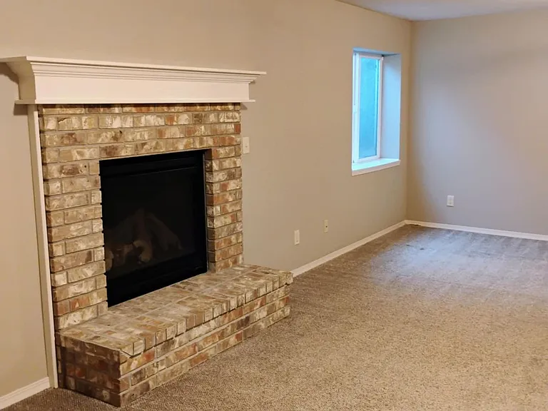 1818 N Nickelton Ct — Photo 25
