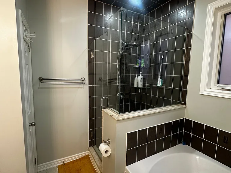 326 Chandler Cres #UPPER — Photo 18