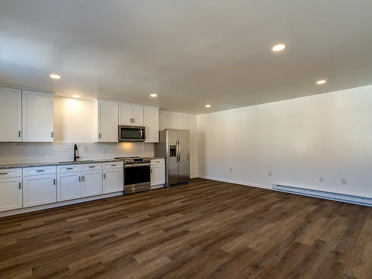 214 Mifflin St #2 — Photo 4