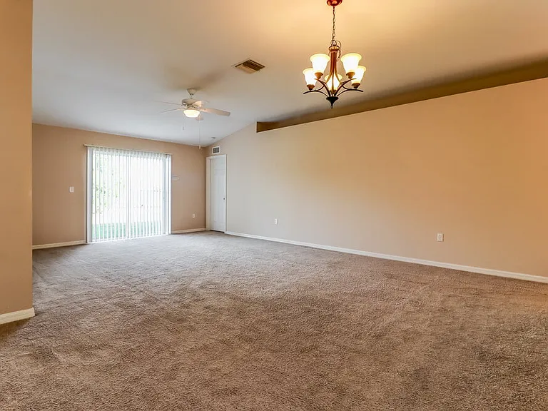 3920 Constantine Loop — Photo 4