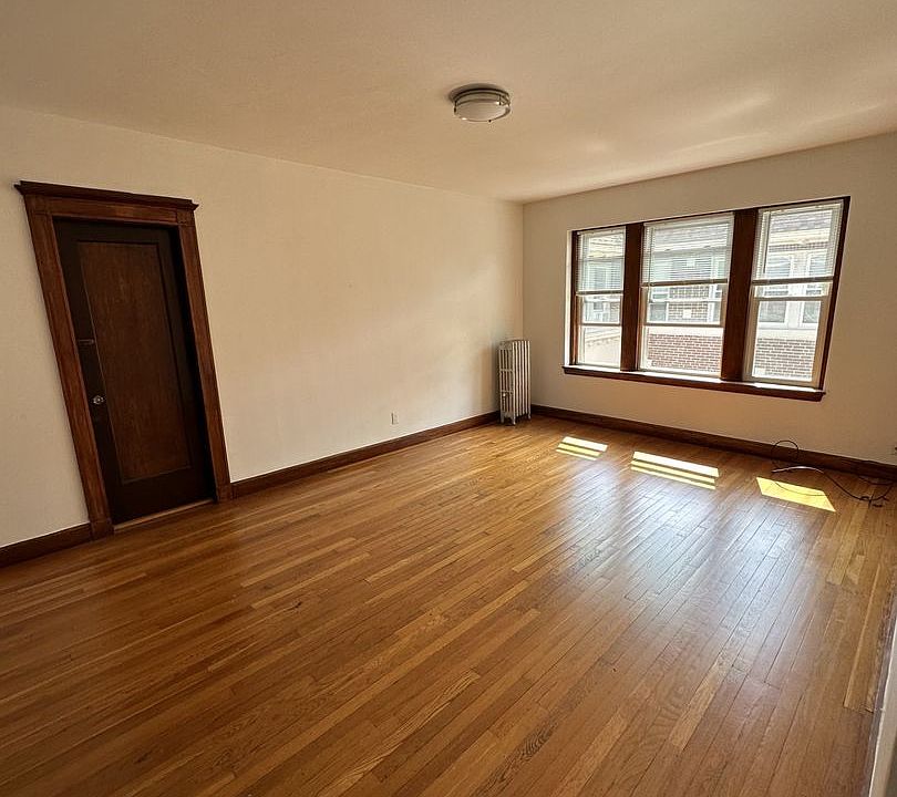2nd image of 119 W Wyoming Ave APT 23