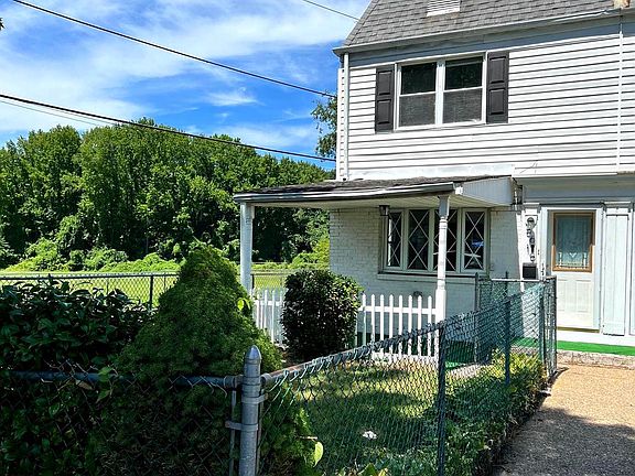 2nd image of 5619 Mitchell Rd