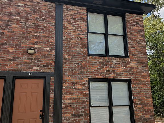 3rd image of 3660 Maryland Cir APT A