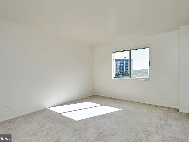 5340 Holmes Run Pkwy #601 — Photo 15