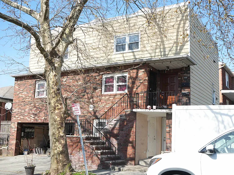 300 Cator Ave #2 — Photo 23