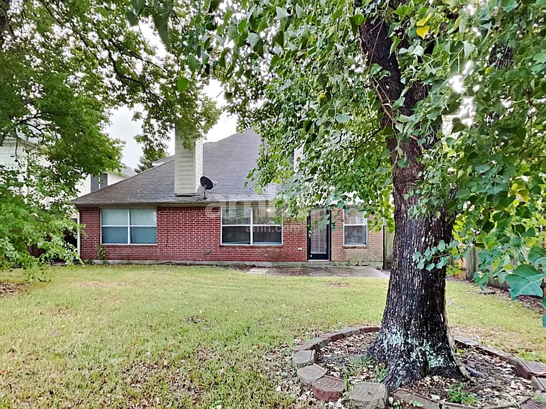 7015 Atasca Creek Dr — Photo 21