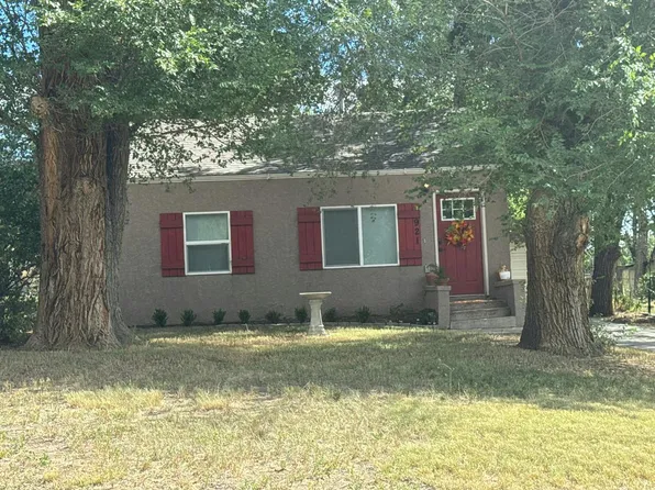 921 Alexander Rd, Colorado Springs, CO 80909