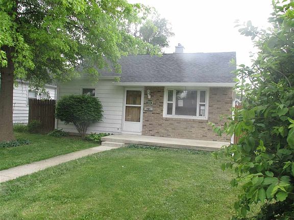 2nd image of 1004 N 11th St