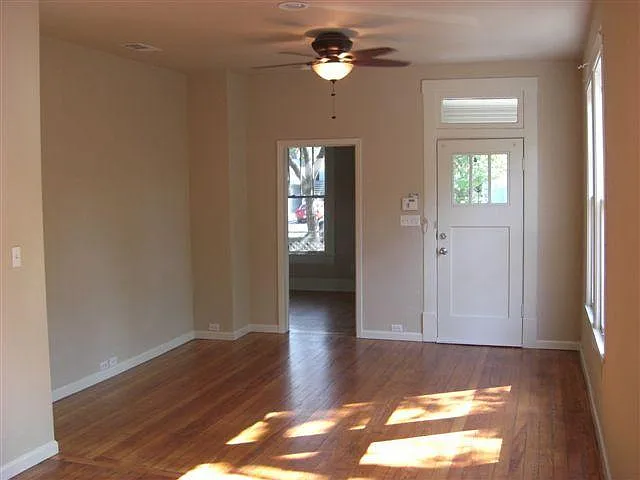Ut Pre-Lease: 2009 Remodeled 6 Bed / 3 Bath, Wood & Stained Concrete Floors, Custom High End Kitc... — Photo 3