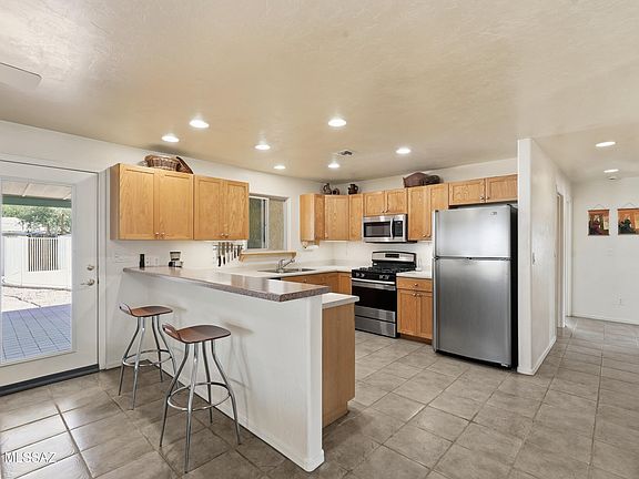 5th image of 5633 E Pima St