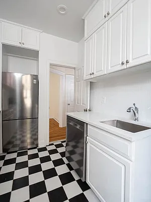 Rented by City Connections Realty | media 25