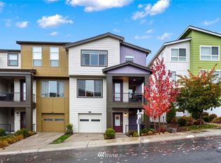 1036 SW 97th St, Seattle, WA 98106