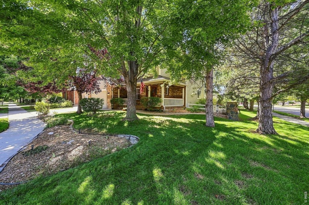 243 Cattail Bay