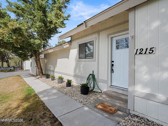 4th image of 1215 Conway Ln