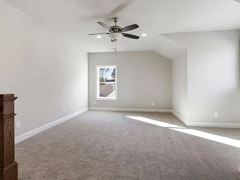 106 Oakdale Woods Ln — Photo 21