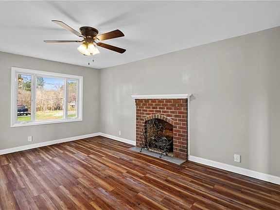 5th image of 2117 Carolina Mill Rd