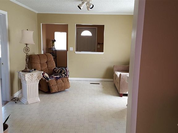 5th image of 350 E Stillwater Ave